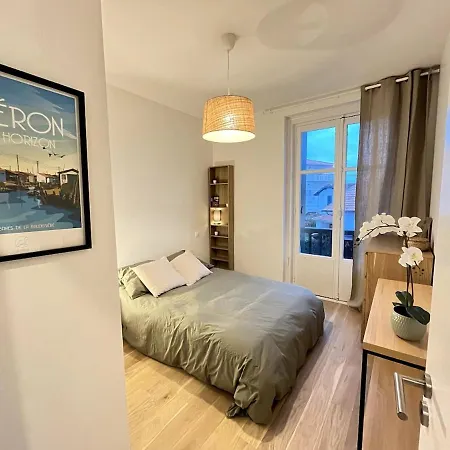 Apartmán Modern Bright Flat With Outside Terrace