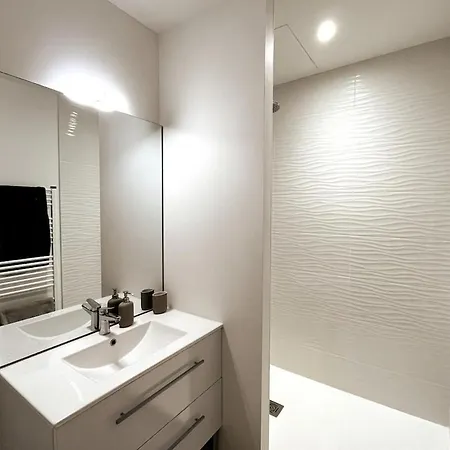 Apartmán Modern Bright Flat With Outside Terrace Biarritz