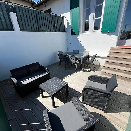 Modern Bright Flat With Outside Terrace Appartement