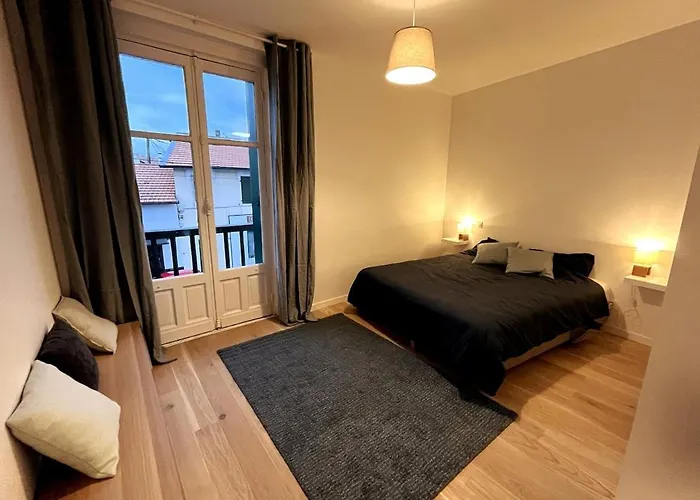 Modern Bright Flat With Outside Terrace Apartamento *